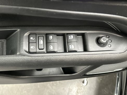 Used 2022 Jeep Compass High Altitude AWD/4WD image 20