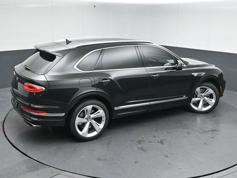 Used 2021 Bentley Bentayga image 46