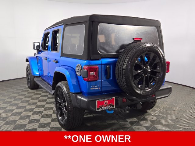 Used 2023 Jeep Wrangler Unlimited Sahara w/ Cold Weather Group AWD/4WD image 6