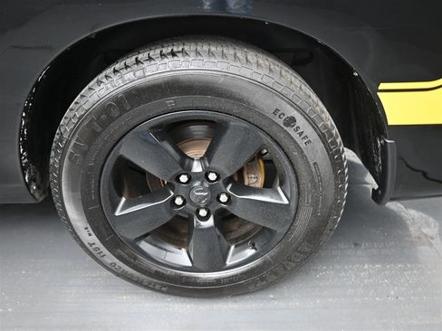 Used 2018 RAM 1500 Express w/ Black Ram 1500 Express Group image 17