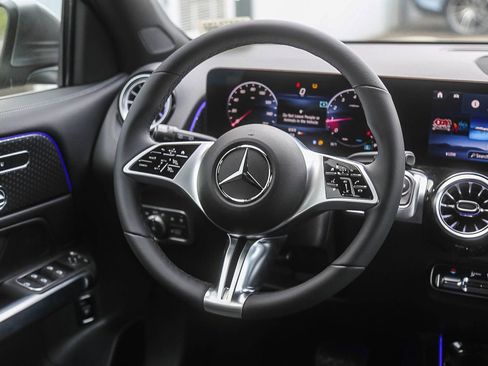 New 2026 Mercedes-Benz GLB 250 4MATIC image 13