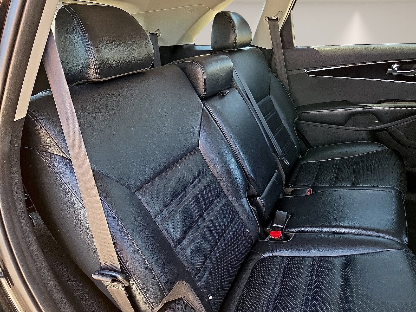 Used 2020 Kia Sorento EX FWD image 9