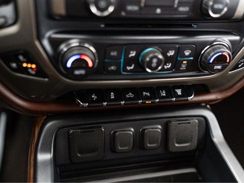 Used 2019 Chevrolet Silverado 3500 High Country w/ Duramax Plus Package image 19