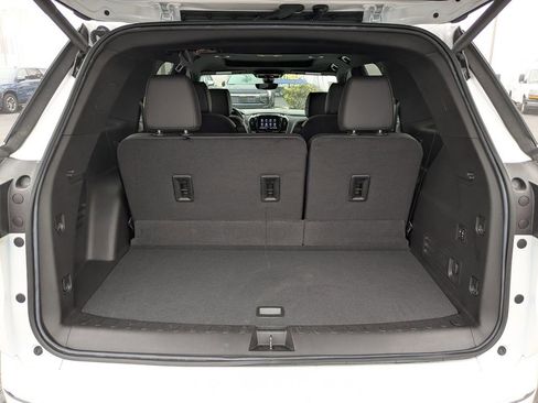 Used 2023 Chevrolet Traverse High Country image 13