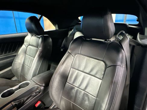 Used 2022 Ford Mustang Premium image 30