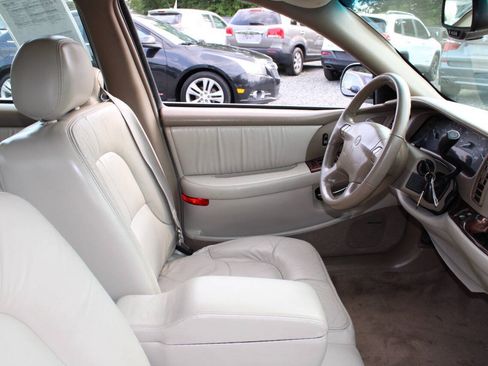 Used 2004 Buick Park Avenue FWD image 11