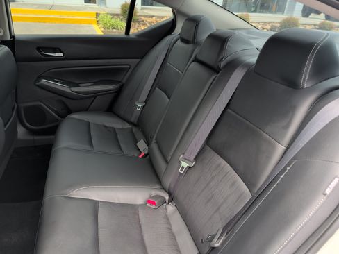 Used 2019 Nissan Altima 2.5 Platinum FWD image 18