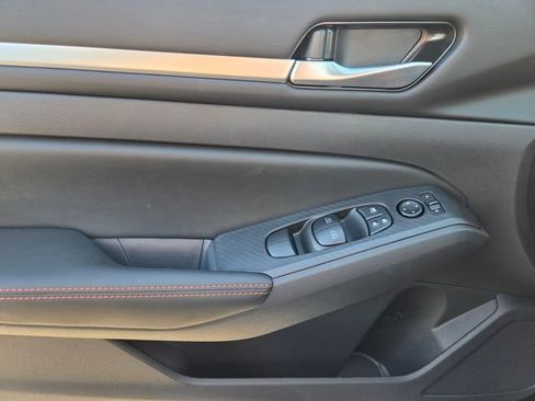 New 2026 Nissan Altima 2.5 SR FWD image 20