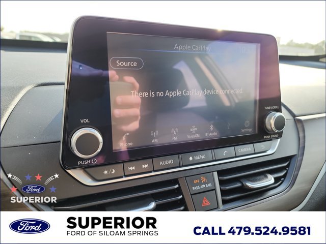 Used 2024 Nissan Altima 2.5 SV FWD image 16