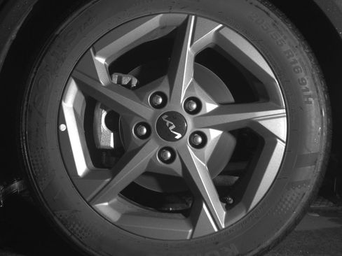 Used 2025 Kia K4 LXS image 12