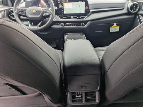 New 2026 Chevrolet Equinox LT image 25