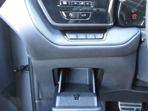 Used 2024 Lexus TX 500h AWD image 41