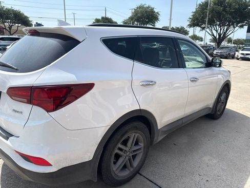 Used 2017 Hyundai Santa Fe Sport FWD image 6