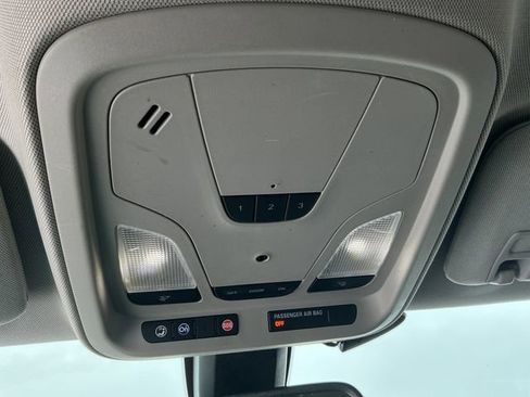 Used 2014 Chevrolet Impala LT w/ Convenience Package image 48