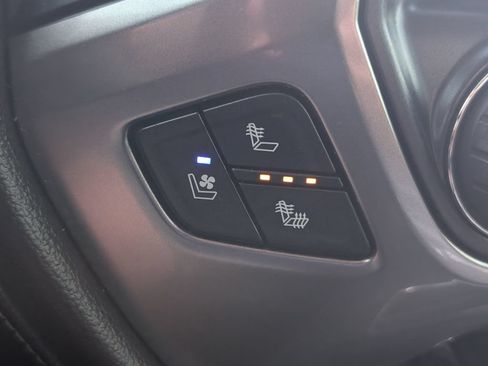 Used 2019 Chevrolet Silverado 2500 LTZ w/ Duramax Plus Package AWD/4WD image 18