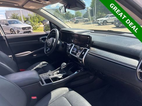 Used 2022 Kia Sorento S w/ Panoramic Sunroof Package FWD image 14