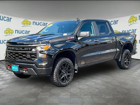 Used 2023 Chevrolet Silverado 1500 Custom Trail Boss AWD/4WD image 3