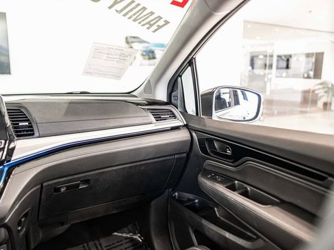 Used 2023 Honda Odyssey Touring image 39