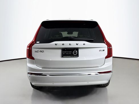 Certified 2023 Volvo XC90 B5 Plus w/ Protection Package AWD/4WD image 7