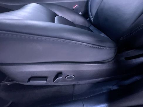 Used 2023 Tesla Model Y Long Range image 13