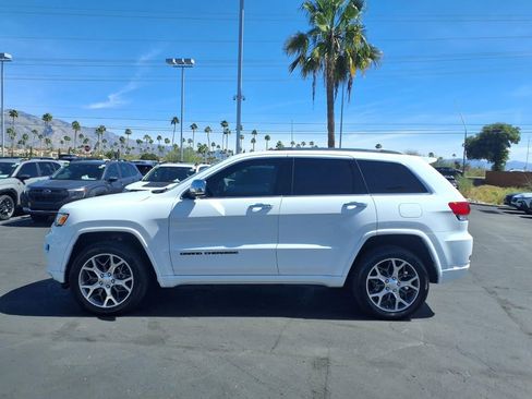 Used 2020 Jeep Grand Cherokee Overland image 14