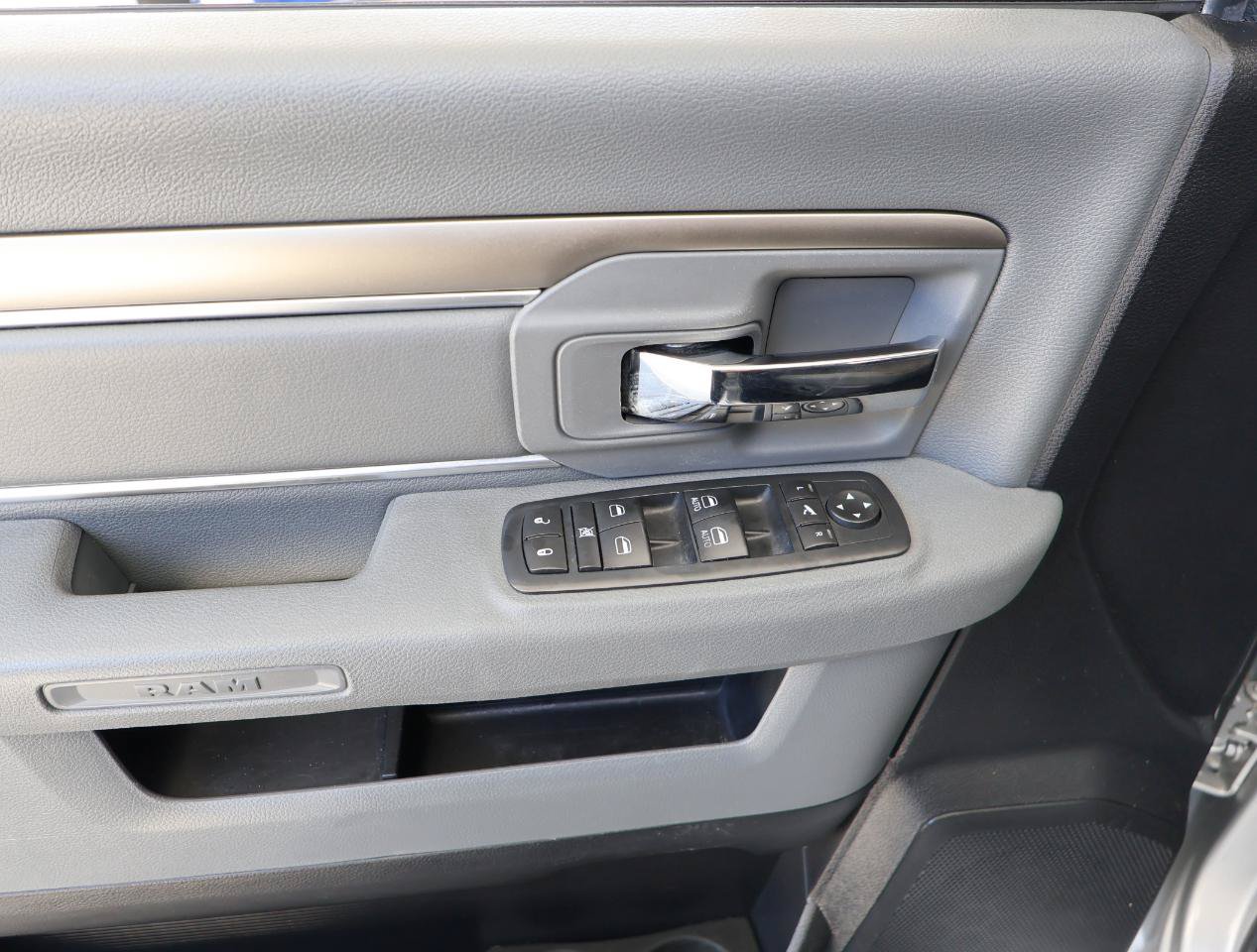 Used 2016 RAM 1500 Lone Star RWD image 35
