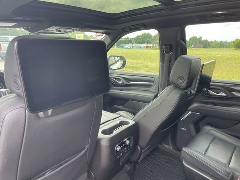 Used 2021 GMC Yukon Denali w/ Denali Ultimate Package RWD image 32