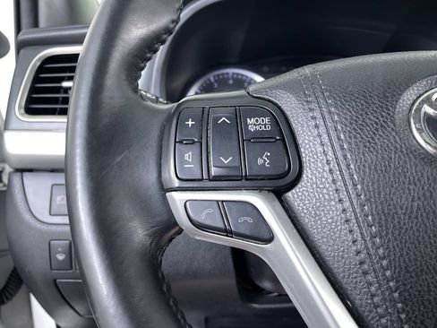 Used 2019 Toyota Highlander Limited AWD/4WD image 28