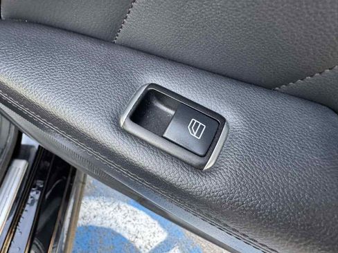 Used 2017 Mercedes-Benz CLS 550 4MATIC image 38