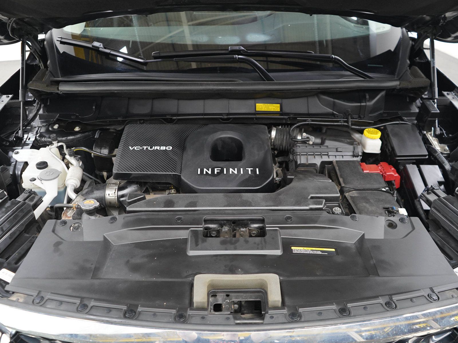 Used 2025 INFINITI QX60 Luxe AWD/4WD image 32