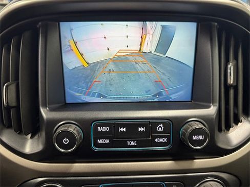 Used 2017 Chevrolet Colorado Z71 image 15