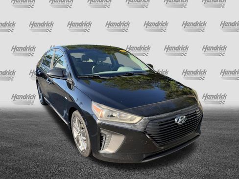 Used 2017 Hyundai Ioniq Limited FWD image 2