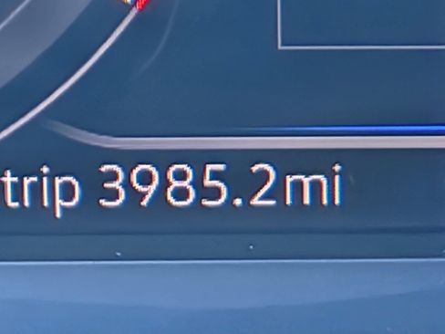 Certified 2022 Volkswagen Atlas SE image 12