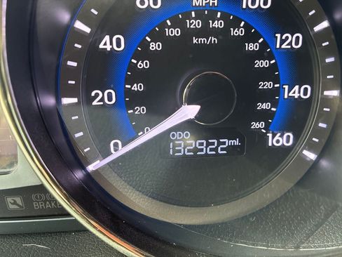 Used 2012 Hyundai Sonata Hybrid FWD image 23