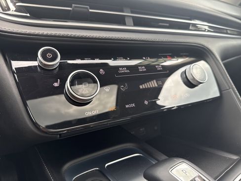 Used 2025 INFINITI QX60 Luxe AWD/4WD image 19