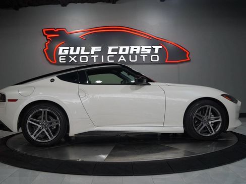 Used 2025 Nissan Z Sport w/ Floor Mat Package RWD image 9