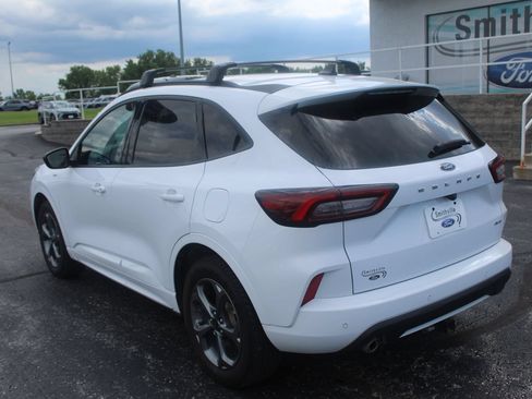 Used 2023 Ford Escape ST-Line w/ Tech Pack #1 AWD/4WD image 3