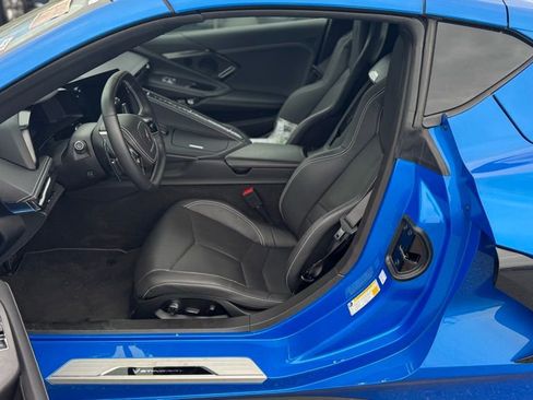 Used 2025 Chevrolet Corvette Stingray Preferred Cpe w/ Z51 Performance Package image 7