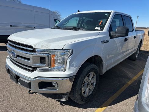 Used 2019 Ford F150 XLT w/ Trailer Tow Package image 15