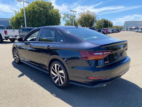 Used 2019 Volkswagen Jetta GLI FWD image 7