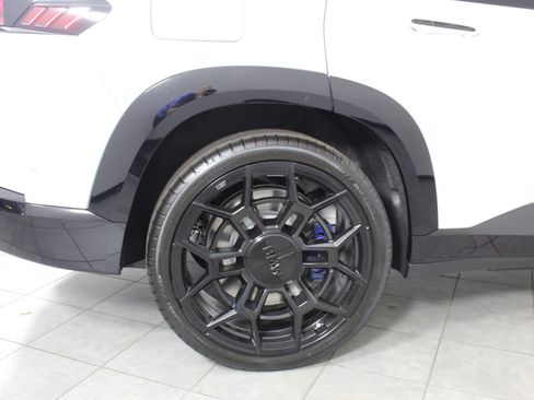 Used 2026 BMW XM Label Red AWD/4WD image 10