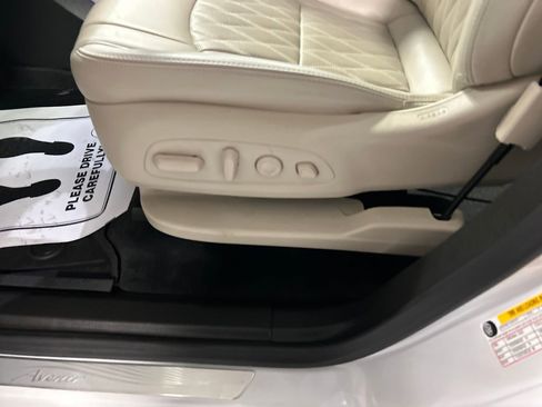 Used 2023 Buick Enclave Avenir w/ Avenir Technology Package AWD/4WD image 13