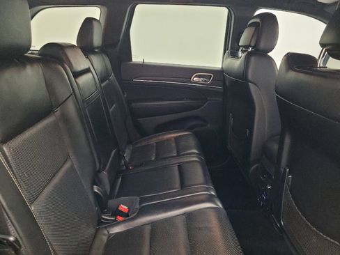 Used 2015 Jeep Grand Cherokee Limited w/ Luxury Group II AWD/4WD image 19