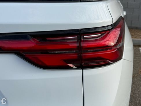 Certified 2023 Chevrolet Traverse LT FWD image 7