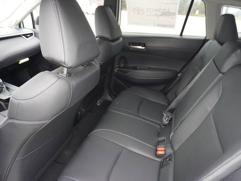 Used 2026 Toyota Corolla Cross XLE image 9