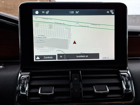 Used 2019 Lincoln Navigator Reserve w/ Cargo Package image 19