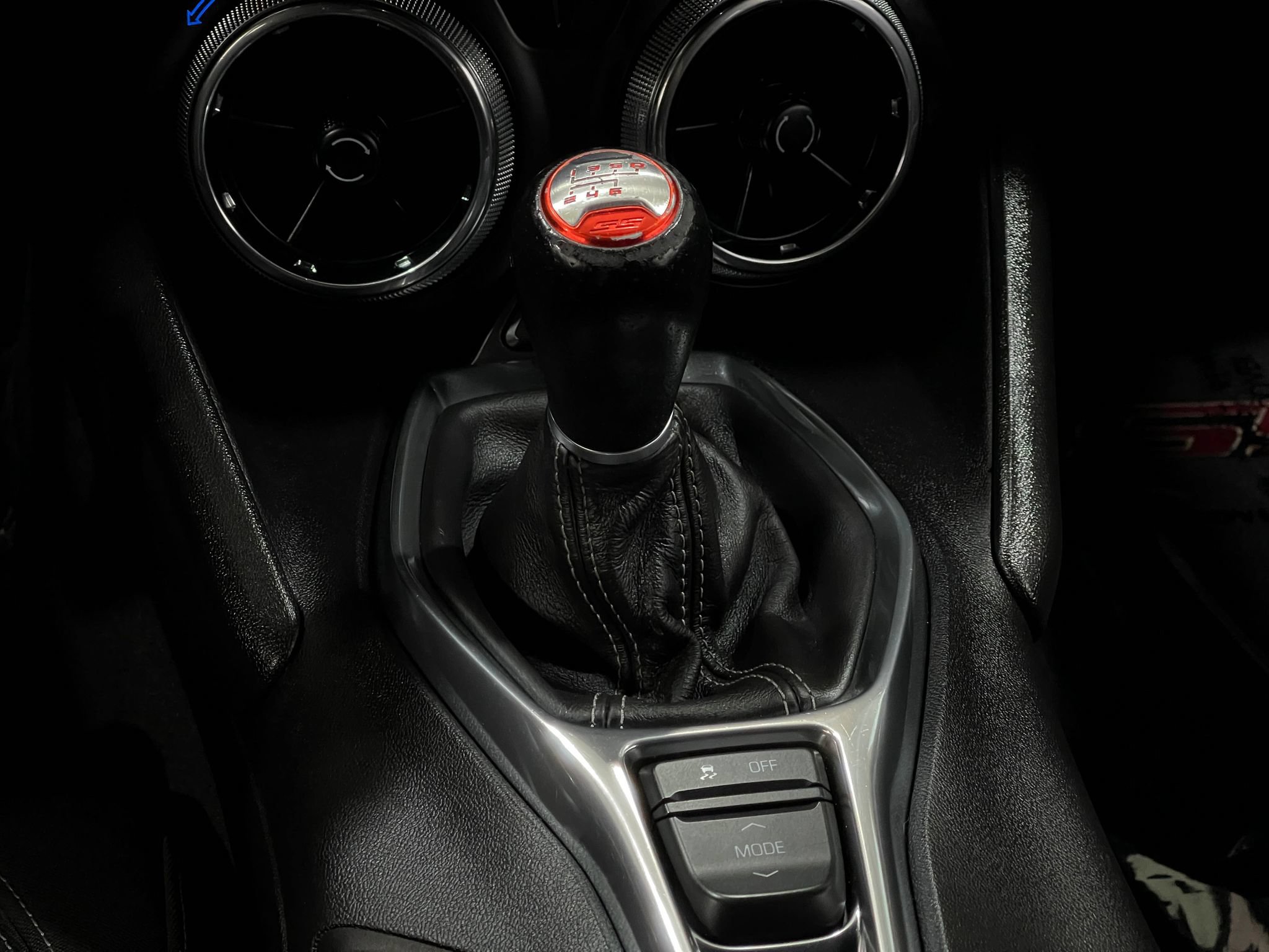 Used 2019 Chevrolet Camaro SS RWD image 26