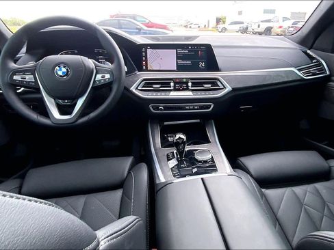 Used 2023 BMW X5 xDrive40i w/ Premium Package image 15