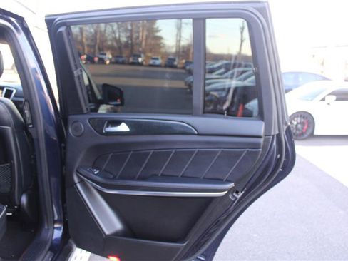 Used 2014 Mercedes-Benz GL 550 GL 550 image 19