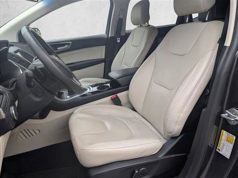 Used 2018 Ford Edge Titanium w/ Equipment Group 301A image 16
